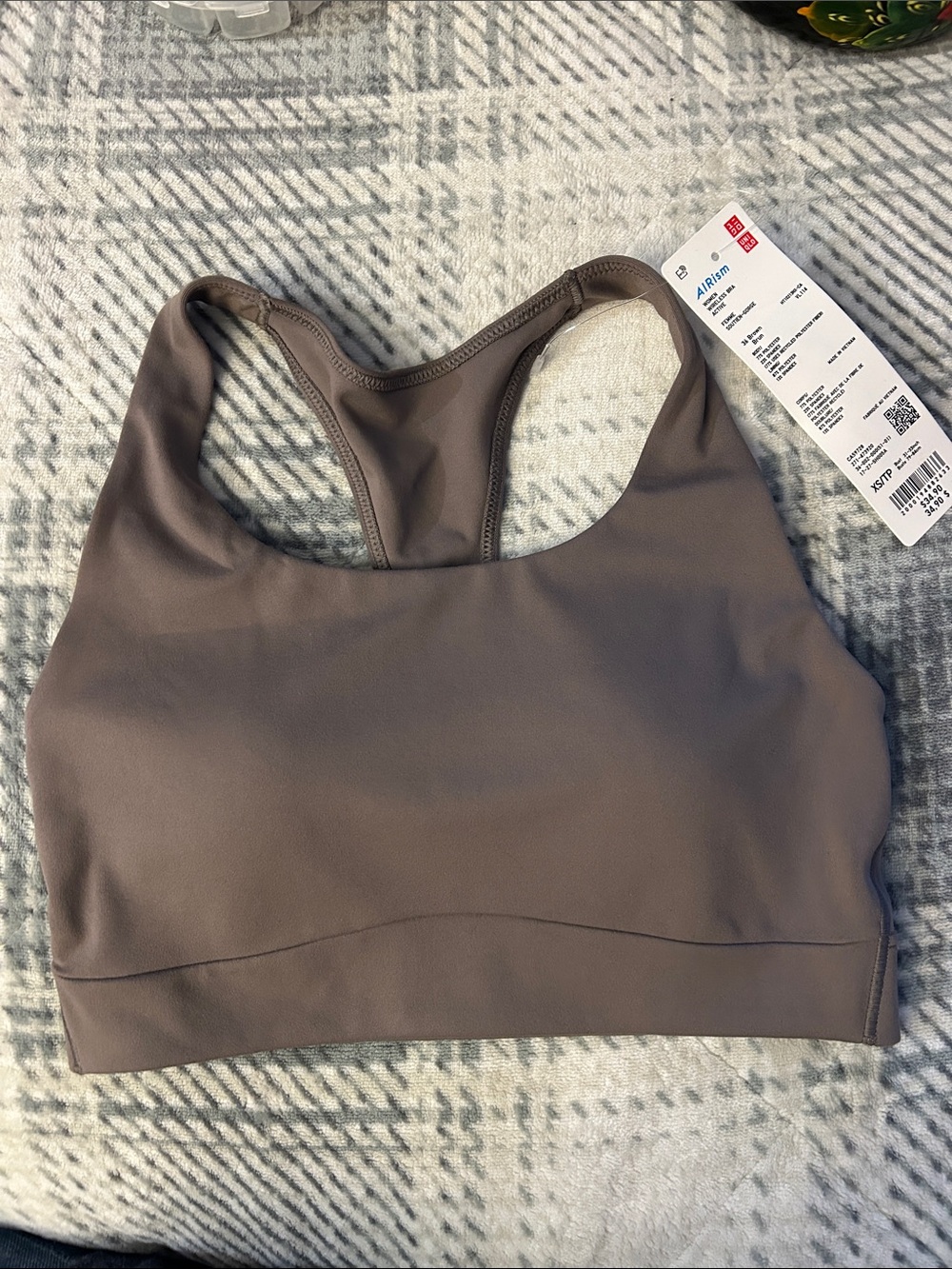UNIQLO Airism Seamless Racerback Sports Bra - Taupe Brown